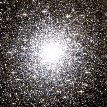 File:375px-Messier 2 Hubble WikiSky.jpg