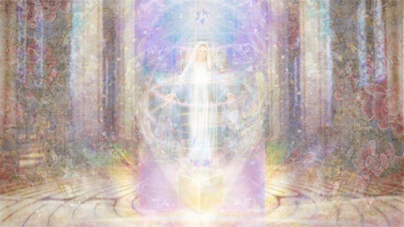 File:DivineMarySophiaChartesCathedral 2022-10-01.jpg